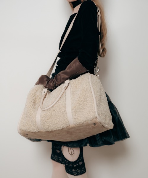 Carmelo（カーメロ）の「Poodle traveling bag / プードル ボア ボストンバッグ（ショルダーバッグ・レディース・アイボリー/ブラック・FREE）」の16枚目の写真