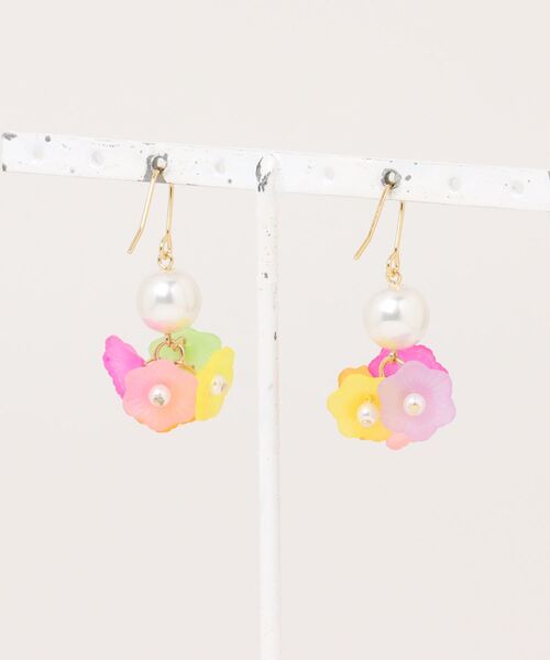 VIBGYOR(ヴィブジョー)の「【MUURABBTI】花手毬ピアス(MA)(ピアス(両耳用)・レディース・ピンク・FREE)」の2枚目の写真