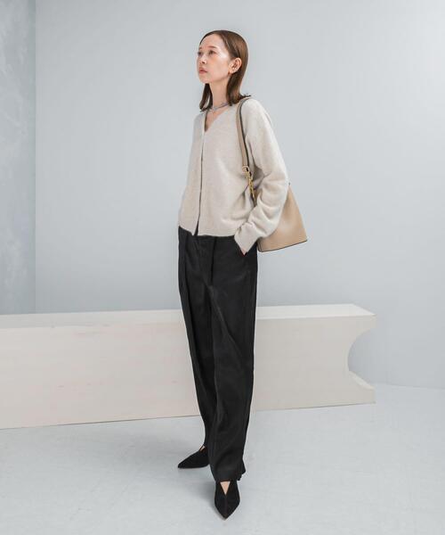 URBAN RESEARCH ROSSO WOMEN(アーバンリサーチ ロッソ)の「ウール混2WAYサテンパンツ(その他パンツ・レディース・ブラック/オフホワイト・36/38)」の9枚目の写真