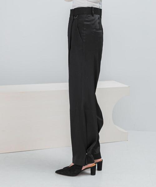 URBAN RESEARCH ROSSO WOMEN(アーバンリサーチ ロッソ)の「ウール混2WAYサテンパンツ(その他パンツ・レディース・ブラック/オフホワイト・36/38)」の11枚目の写真