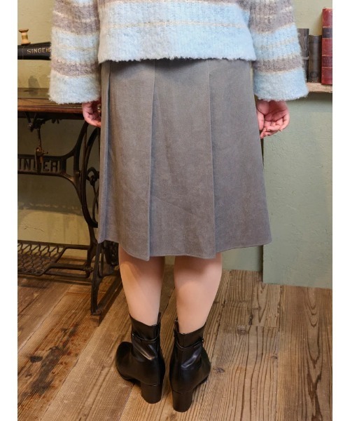 Re-J&SUPURE(リジェイアンドスプル)の「【大きいサイズ】【Komachiコラボ】膝丈プリーツスカート(スカート・レディース・ダークグレー/ブラック・XXXX-LARGE/XXX-LARGE/XX-LARGE)」の6枚目の写真