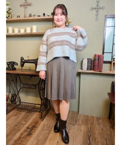 Re-J&SUPURE(リジェイアンドスプル)の「【大きいサイズ】【Komachiコラボ】膝丈プリーツスカート(スカート・レディース・ダークグレー/ブラック・XXXX-LARGE/XXX-LARGE/XX-LARGE)」の7枚目の写真