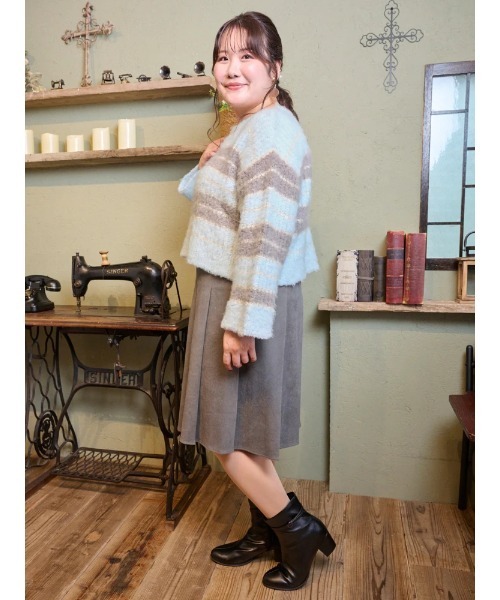 Re-J&SUPURE(リジェイアンドスプル)の「【大きいサイズ】【Komachiコラボ】膝丈プリーツスカート(スカート・レディース・ダークグレー/ブラック・XXXX-LARGE/XXX-LARGE/XX-LARGE)」の10枚目の写真