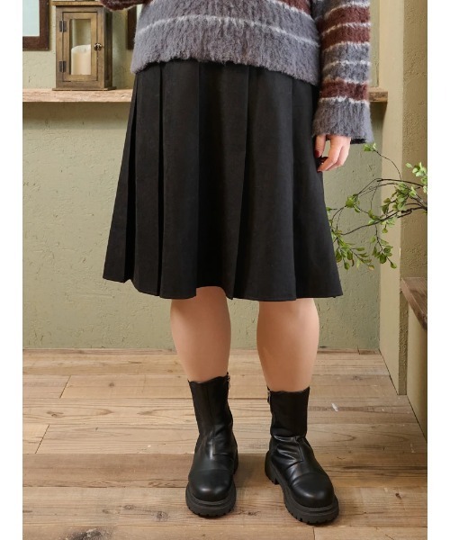 Re-J&SUPURE(リジェイアンドスプル)の「【大きいサイズ】【Komachiコラボ】膝丈プリーツスカート(スカート・レディース・ダークグレー/ブラック・XXXX-LARGE/XXX-LARGE/XX-LARGE)」の12枚目の写真