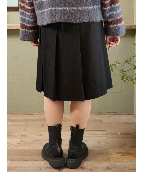 Re-J&SUPURE(リジェイアンドスプル)の「【大きいサイズ】【Komachiコラボ】膝丈プリーツスカート(スカート・レディース・ダークグレー/ブラック・XXXX-LARGE/XXX-LARGE/XX-LARGE)」の15枚目の写真