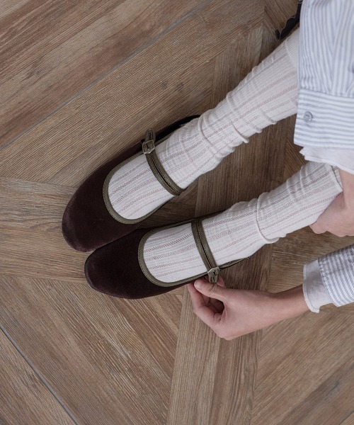 ROCKFISH WEATHERWEAR（ロックフィッシュウェザーウェア）の「NEW BELLA QUILTED MARYJANE（バレエシューズ・レディース・ダークブラウン/ネイビー/グレー/ブルー/ベージュ/パープル/ブラック/ラベンダー/グリーン・23.0cm/25.0cm/24.5cm/24.0cm/23.5cm/26.0cm/25.5cm）」の18枚目の写真