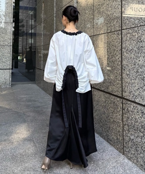 ADORE(アドーア)の「◆リュクスサテンスカート(スカート・レディース・ブラック/ピンク・38)」の5枚目の写真