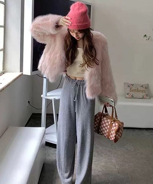 VIBGYOR（ヴィブジョー）の「【EIZZ/アイズ】ノーカラー フェイクファー クロップドコート（その他アウター・レディース・ピンク/アイボリー・FREE）」の10枚目の写真