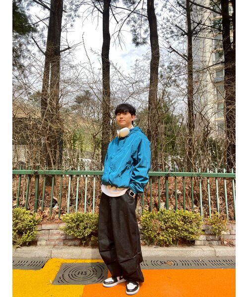 TRAVEL(トラベル)の「ゴフフードウィンドブレーカーサファイアブルー(ナイロンジャケット・レディース・その他・SMALL/LARGE/MEDIUM)」の13枚目の写真