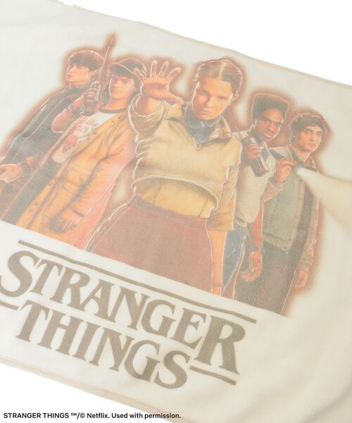 セール】□STRANGER THINGS×MINNETONKA フリースブランケット
