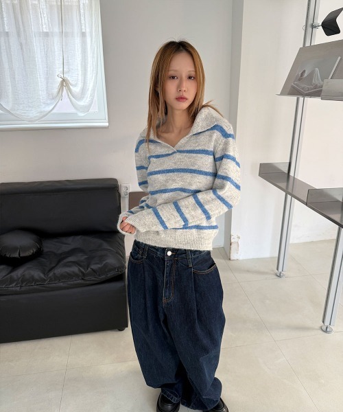 4INT.(フォイント)の「ピンタック オーバーシルエット デニム ワイド パンツ(デニムパンツ・レディース・ブルー/ブラック・S/L/M)」の12枚目の写真