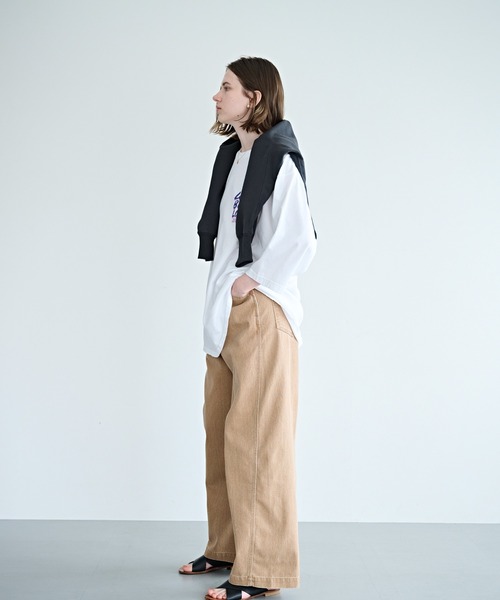 kha:ki（カーキ）の「「KHA:KI / カーキ」7th TEE -LOVE BEGETS LOVE-（Tシャツ/カットソー・レディース・ホワイト系5/ブラック/ホワイト系4・1）」の11枚目の写真