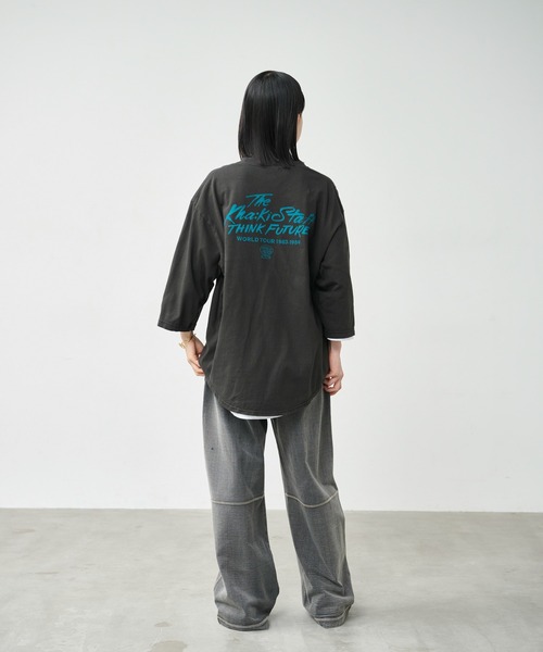 kha:ki（カーキ）の「「KHA:KI / カーキ」7th TEE -LOVE BEGETS LOVE-（Tシャツ/カットソー・レディース・ホワイト系5/ブラック/ホワイト系4・1）」の19枚目の写真