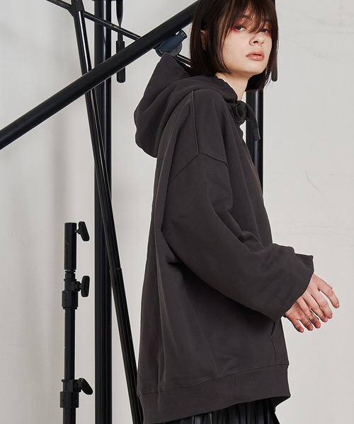 SeeSew（シーソー）の「【UNISEX】BOX LOGO HOODIE/ボックスロゴフーディ（パーカー・メンズ・ブラック/チャコールグレー/ブルー/ピンク・M/L）」の14枚目の写真
