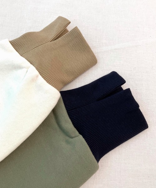 Q（キュー）の「フェイクレザープルオーバー（スウェット・レディース・カーキ/ベージュ・MEDIUM）」の17枚目の写真