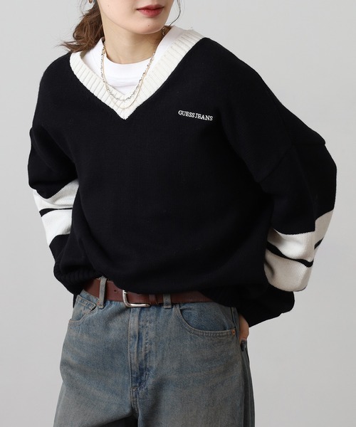 GUESS JEANS(ゲスジーンズ)の「GUESS JEANS ウール Vネックニットセーター(ニット/セーター・レディース・ブラック/クリーム・XS/S/M/L)」の6枚目の写真