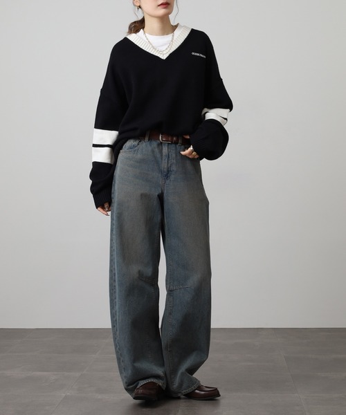 GUESS JEANS(ゲスジーンズ)の「GUESS JEANS ウール Vネックニットセーター(ニット/セーター・レディース・ブラック/クリーム・XS/S/M/L)」の7枚目の写真