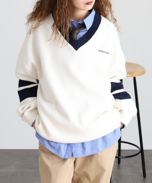 GUESS JEANS(ゲスジーンズ)の「GUESS JEANS ウール Vネックニットセーター(ニット/セーター・レディース・ブラック/クリーム・XS/S/M/L)」の11枚目の写真