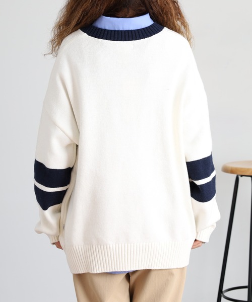 GUESS JEANS(ゲスジーンズ)の「GUESS JEANS ウール Vネックニットセーター(ニット/セーター・レディース・ブラック/クリーム・XS/S/M/L)」の17枚目の写真