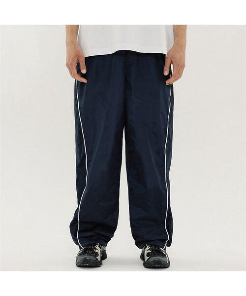 PHYSICAL DEPARTMENT(フィジカル デパートメント)の「LINE PIPING TRACK PANTS NAVY(スウェットパンツ・レディース・その他・SMALL/X-LARGE)」の1枚目の写真