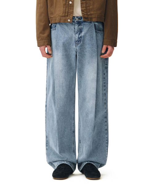 DECET(デケト)の「Deep Pleats Wide Jeans DCPT030LightBlue(デニムパンツ・レディース・その他・34/32/30/26/28)」の7枚目の写真
