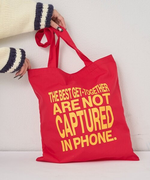 WHO'S WHO gallery（フーズフーギャラリー）の「【WEB限定】メッセージロゴトートバッグ（トートバッグ・レディース・ブラック/グリーン/ダークブラウン/ネイビー/イエロー/ブラック系その他/レッド・FREE）」の7枚目の写真