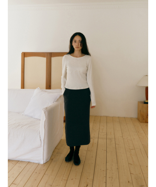 Yuje（ユジェ）の「BELLY TOP (6color, 2size)（Tシャツ/カットソー・レディース・チャコールグレー/ブラック/アイボリー/Beige/スカイブルー/ピンクベージュ・SMALL/MEDIUM）」の11枚目の写真