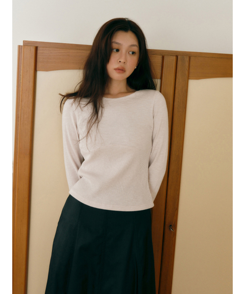 Yuje（ユジェ）の「BELLY TOP (6color, 2size)（Tシャツ/カットソー・レディース・チャコールグレー/ブラック/アイボリー/Beige/スカイブルー/ピンクベージュ・SMALL/MEDIUM）」の16枚目の写真