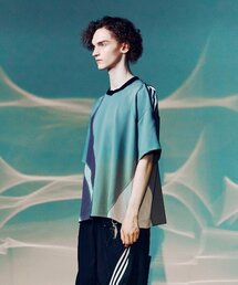 ORDINARY PEOPLE（オーディナリーピープル）の「[ADIDAS REWORK SERIES] Curved Ashmetric Rugby T-Shirt Charcoal（Tシャツ/カットソー）」