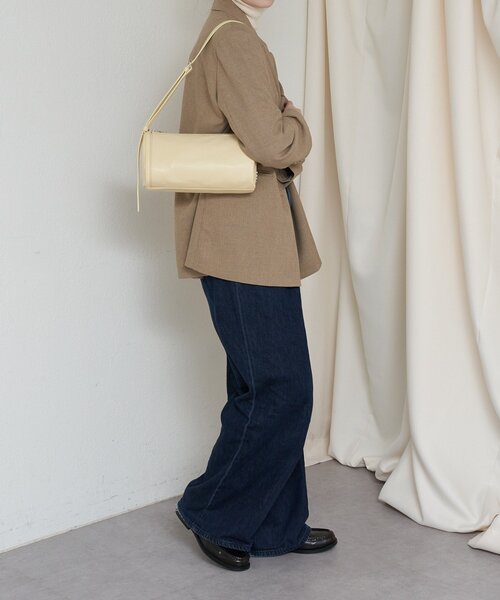 russet(ラシット)の「ソフトレザーロールショルダーバッグ(ショルダーバッグ・レディース・サックスブルー/ブラック/アイボリー/イエロー・FREE)」の20枚目の写真