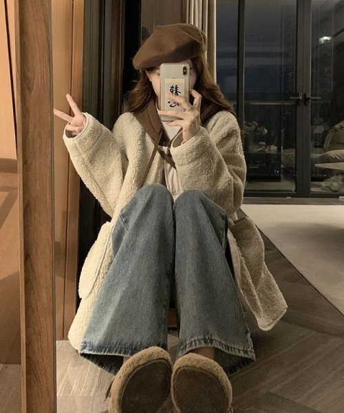 Ritzy(リッツィー)の「帽子切り替え フェイクムートンコート(ムートンコート・レディース・ベージュ/ブラウン/ブラック・M/L)」の5枚目の写真