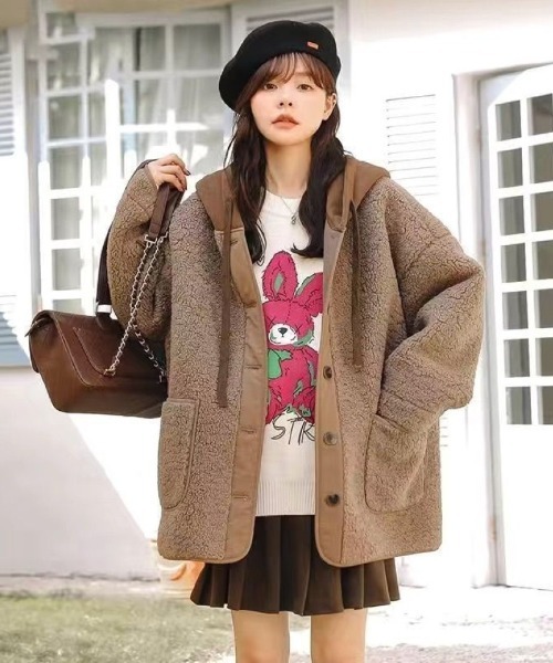 Ritzy(リッツィー)の「帽子切り替え フェイクムートンコート(ムートンコート・レディース・ベージュ/ブラウン/ブラック・M/L)」の10枚目の写真