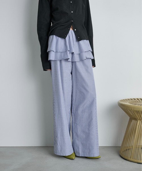 THE YOn(ザヨン)の「ラッフルベルトセットストライプイージーパンツ(その他パンツ・レディース・グレー/ウィート/サックスブルー・FREE)」の4枚目の写真