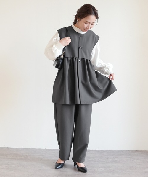 reca（レカ）の「ペプラムベスト×カーブパンツ2点セット（スーツセット・レディース・グレー/ブラック・L/M）」の3枚目の写真