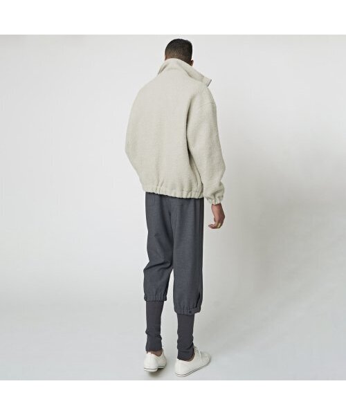 ATHPLATFORM(アスプラットフォーム)の「AU32JO09 ハイネックフルジップジャケット_ライトベージュ(その他アウター・レディース・その他・FREE)」の5枚目の写真