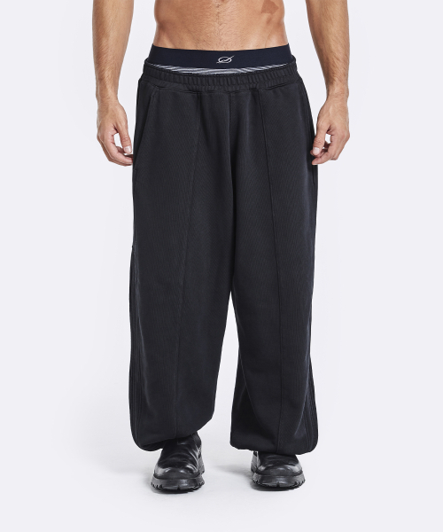 51%(フィフティーワンパーセント)の「Track sweatpants - washed black(スウェットパンツ・メンズ・その他・M/L)」の11枚目の写真