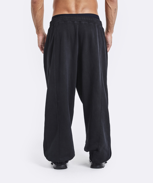 51%(フィフティーワンパーセント)の「Track sweatpants - washed black(スウェットパンツ・メンズ・その他・M/L)」の13枚目の写真