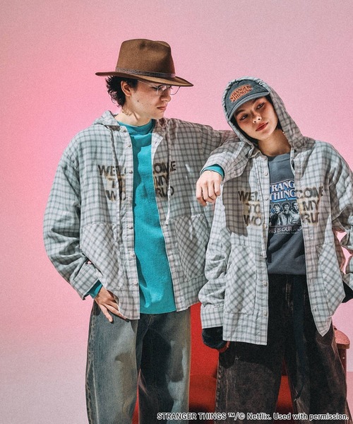 STRANGER THINGS】コラボ チェックフードシャツ（シャツ/ブラウス