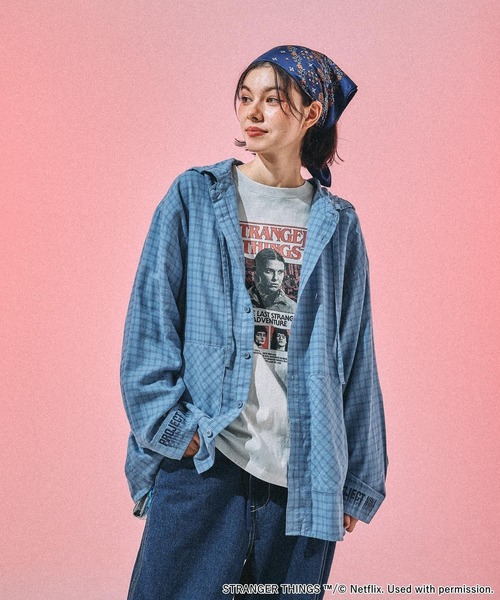 niko and...（ニコアンド）の「【STRANGER THINGS】コラボ チェックフードシャツ（シャツ/ブラウス・レディース・アイボリー/ブルー・FREE）」の18枚目の写真