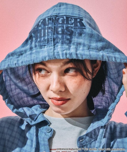 STRANGER THINGS】コラボ チェックフードシャツ（シャツ/ブラウス