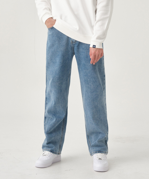 ACSHI(アクシ)の「デイリーセミロングワイドデニムパンツ(ライトブルー)(デニムパンツ・メンズ・その他・M/L/XL/XXL)」の3枚目の写真