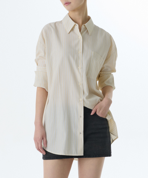 MUSINSA STANDARD WOMAN（ムシンサスタンダードウーマン）の「ウィメンズオーバーサイズストライプシルキーシャツ[イエロー]（シャツ/ブラウス・レディース・その他・LARGE/MEDIUM/SMALL/X-SMALL）」の2枚目の写真