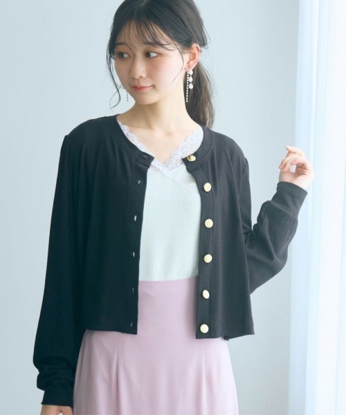 marun(マルン)の「【新色追加】<大きいサイズ>ノーカラーゴールドボタンカーディガン marun(カーディガン/ボレロ・レディース・ピンク/ネイビー/ブラック・4L/3L/LL/L/5L)」の1枚目の写真