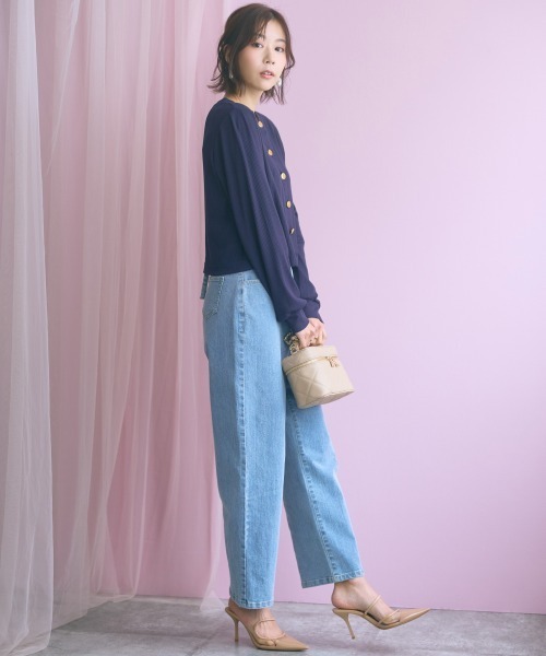 marun（マルン）の「＜大きいサイズ＞ノーカラーゴールドボタンカーディガン marun（カーディガン/ボレロ・レディース・ピンク/ネイビー・4L/3L/LL/L/5L）」の18枚目の写真