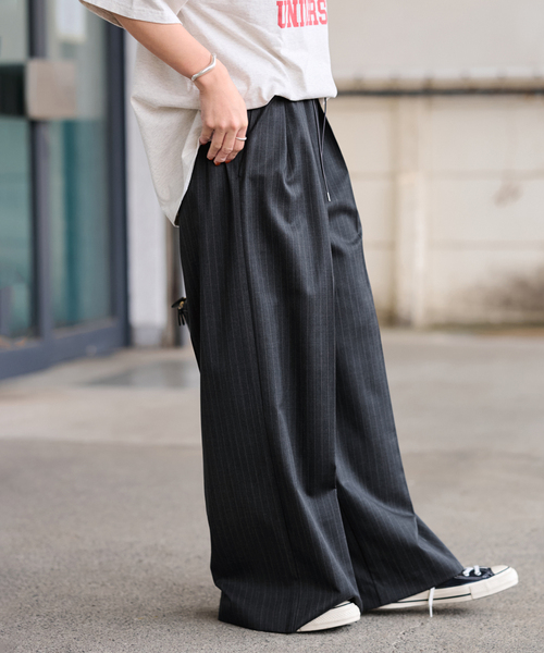 FRAMeWORK（フレームワーク）の「TWストライプワイドパンツ（スラックス・レディース・チャコールグレー/ネイビー・36/38）」の9枚目の写真