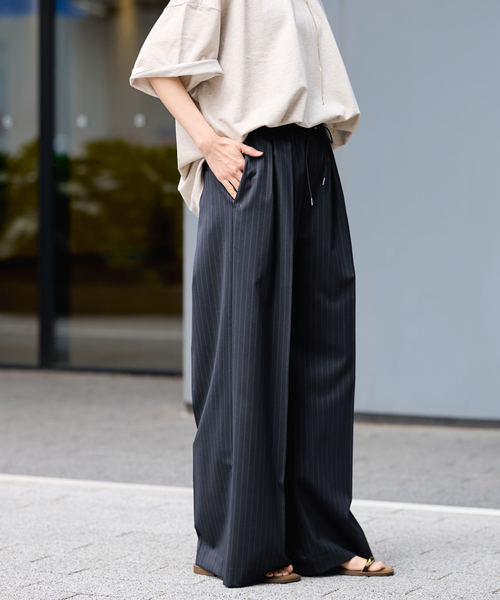 FRAMeWORK（フレームワーク）の「TWストライプワイドパンツ（スラックス・レディース・チャコールグレー/ネイビー・36/38）」の14枚目の写真