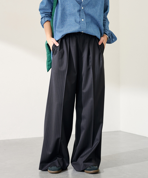 FRAMeWORK（フレームワーク）の「TWストライプワイドパンツ（スラックス・レディース・チャコールグレー/ネイビー・36/38）」の19枚目の写真