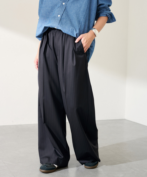 FRAMeWORK（フレームワーク）の「TWストライプワイドパンツ（スラックス・レディース・チャコールグレー/ネイビー・36/38）」の20枚目の写真
