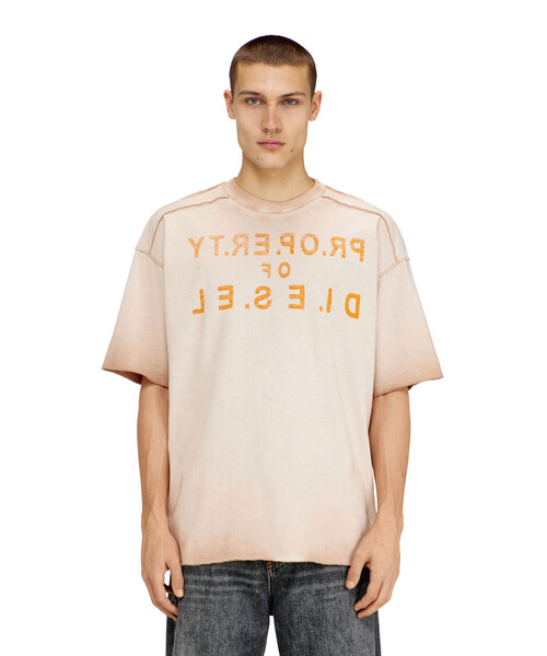DIESEL(ディーゼル)の「メンズ Tシャツ T-LOOK(Tシャツ/カットソー・メンズ・ベージュ系その他/グレー系その他・X-SMALL/XX-LARGE/SMALL/MEDIUM/X-LARGE/LARGE/XXX-LARGE)」の11枚目の写真