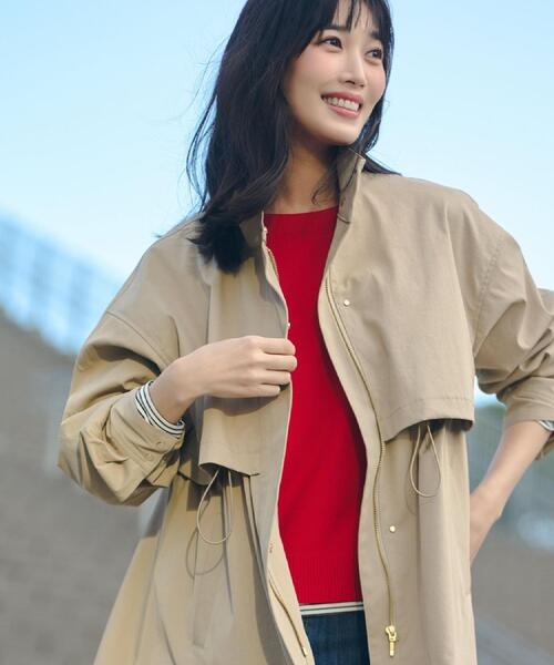 grove（グローブ）の「【撥水／シルエット2WAY】羽織るだけでサマになる、スタンドネックテントラインコート（その他アウター・レディース・オフホワイト/ブラック/ベージュ・03/02/05/04/01）」の10枚目の写真